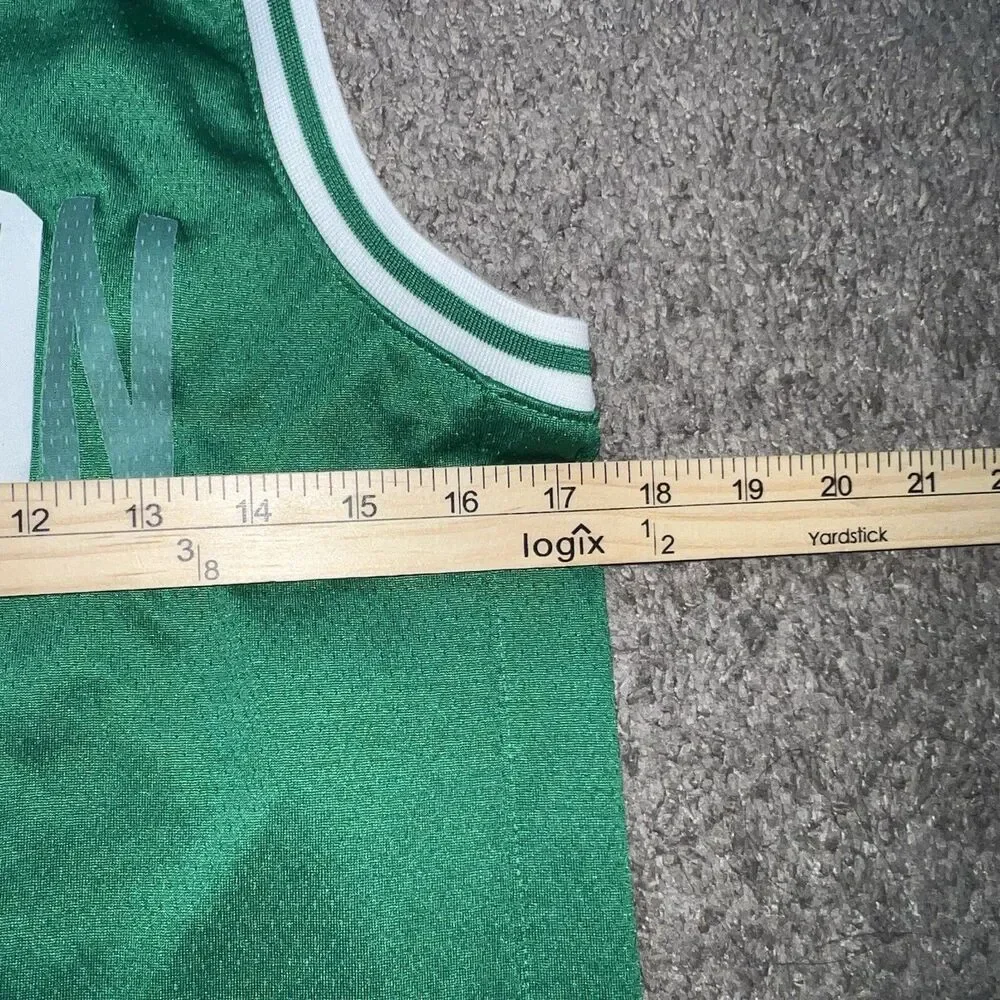 Boston Celtics Kyrie Irving Youth NBA Nike Dri-Fit Swingman Jersey Medium Green